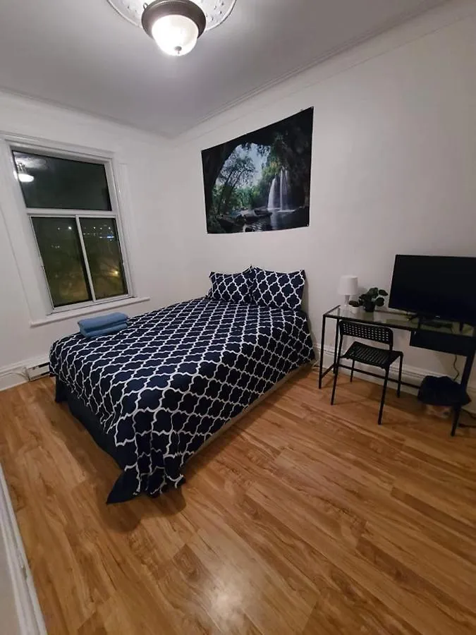 Full Kitchen \\ Tv + Netflix \\ Room B Montreal